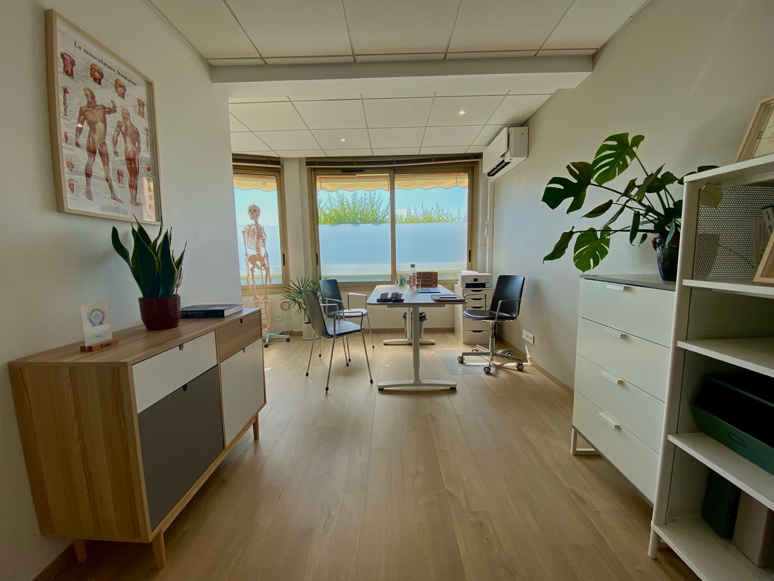 Cabinet d'ostéopathie Antoine Pernette à Saint-Didier-au-Mont-d'Or - bureau de consultation